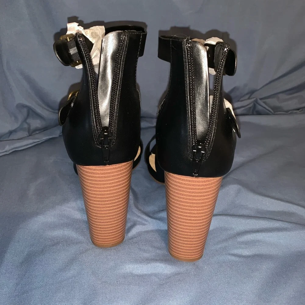 JustFab Black Strappy Block Heel Sandals